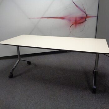 1800W Mm Verco Flip Top Table