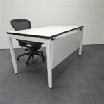 Used Kinnarps Desks
