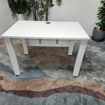 Used Senator Desks 1100 mm