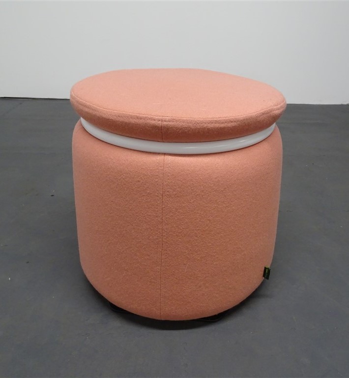 DSC04844.jpg Naughtone Lasso Stool - Image 1