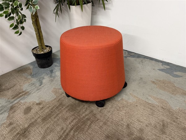 Orangebox2520Sully2520012520Stools2520RBF213532520252812529.jpg Used Orangebox Sully 01 Stools - Orange